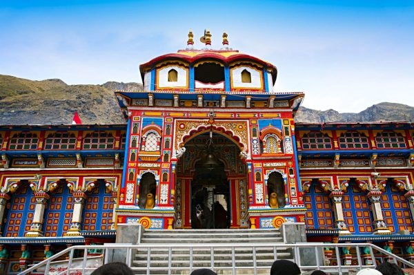 Badrinath helicopter yatra